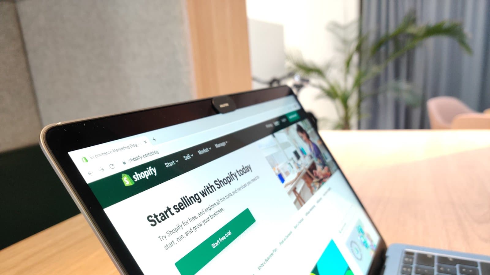 Shopify ROAS Calculator: Find the Revenue Leaks That Are Quietly Killing Your Profit Margins - ecommerce growth image